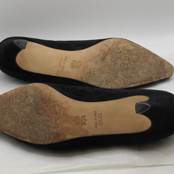 L Miller black suede 2-2.5 heel with button detail in 8.5AA - Picture 8 of 8